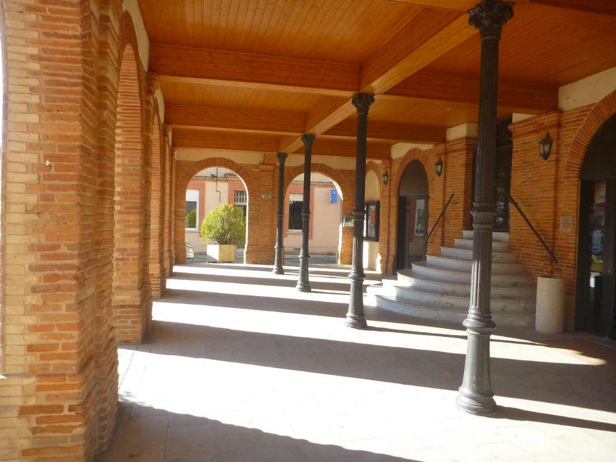 Au Coeur De Montastruc-La-Conseillere - Chambres D'Hotes Exterior photo